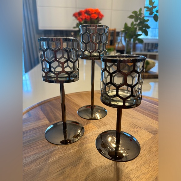 New Without Box Votive Metal with Glass Inserts Candles Holder - Black / Gray - Picture 4 of 8